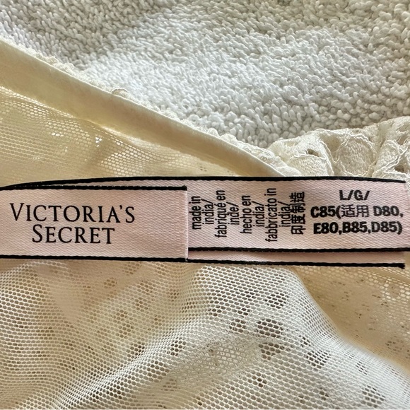 Victoria’s Secret Cream Eyelet Lace Bandeau Bralette Scalloped Strapless Size L - Picture 10 of 12